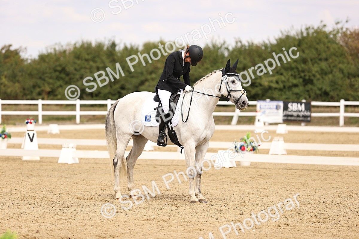 SBM_013751 - Class 4 - Novice 5  12.13-13.02