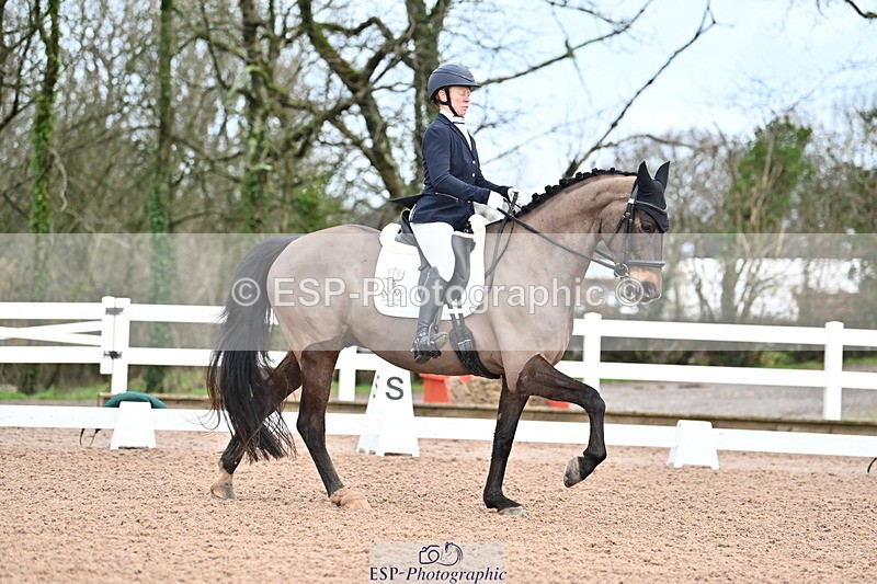 240218A-102011-05489 - 119-Shona.Mclauchlan-Diamond.Darco