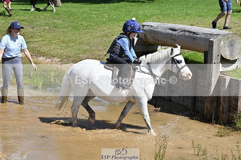 240728B-111611-01365 - Gemma's Group XC