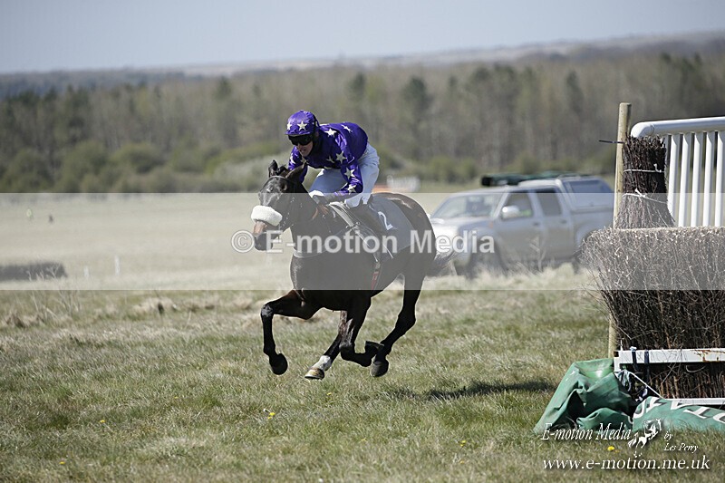 PtP 250421 01 - Larkhill Point-to-Point Racing 25/04/21
