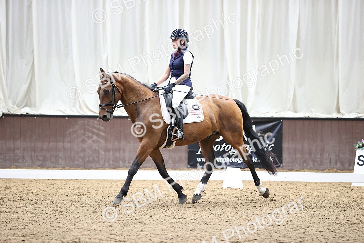 SBM_000824 - Novice 4 Warm Up