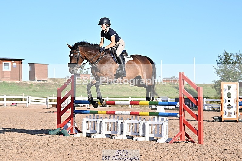 250708A-190756-00742 - 100cm Classes