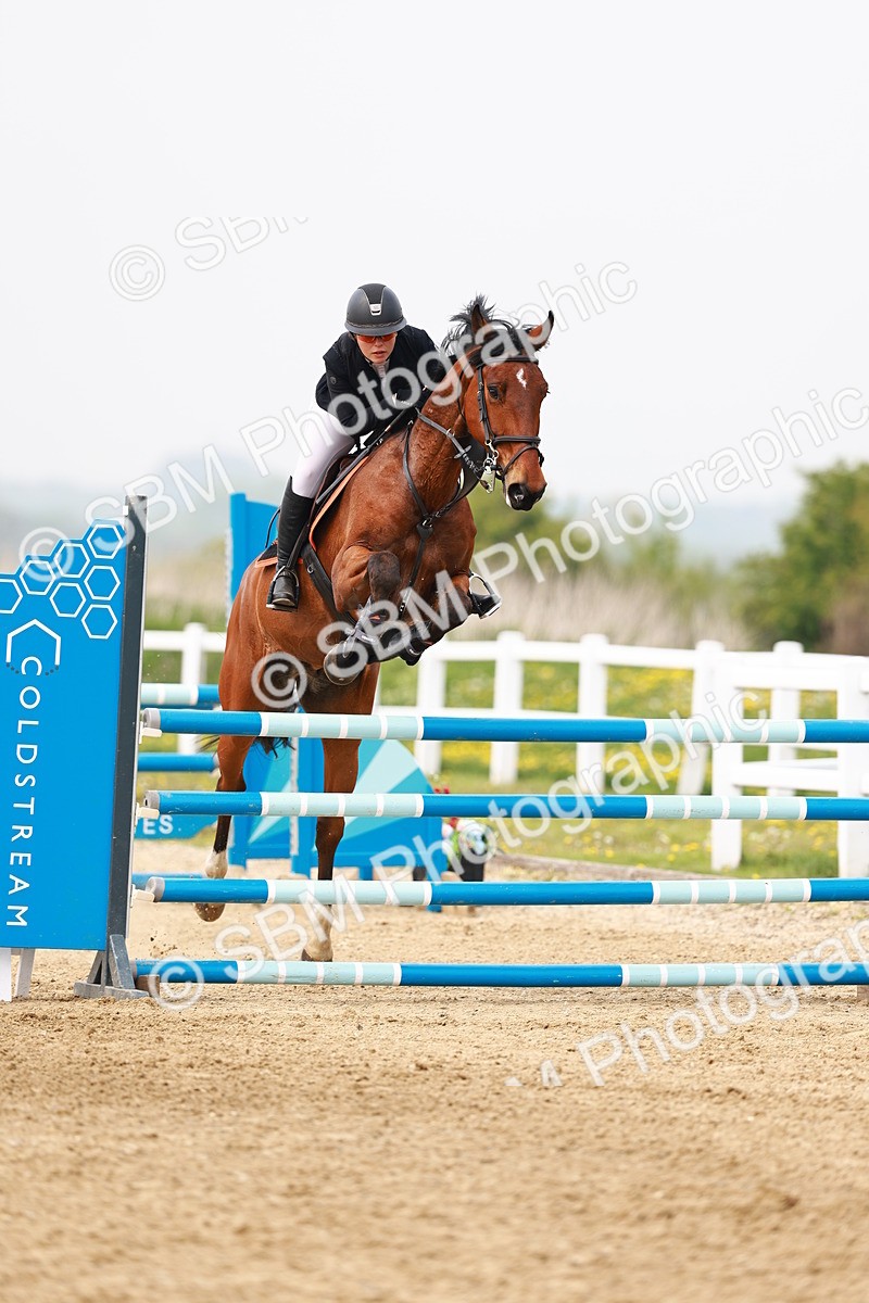  - Class 18 - Senior Newcomers - 1.10m