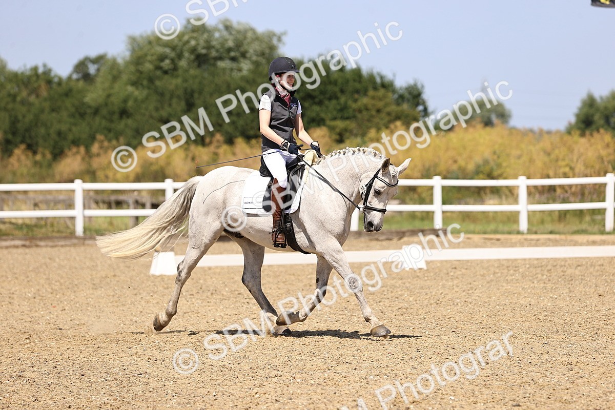 SBM_010566 - Novice 5 - 11.20-12.23