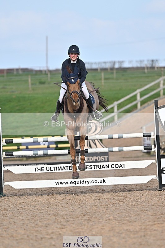 250326-145010-01258 - Cls 6 Foxhunter and 1.20m