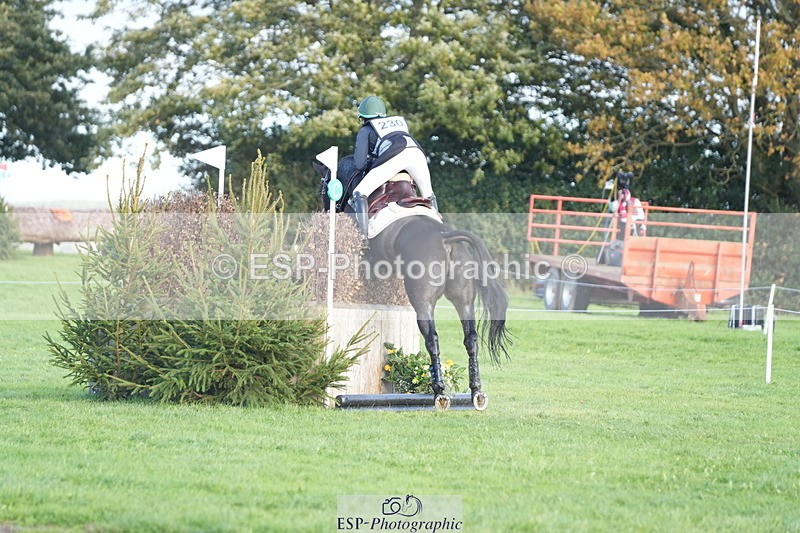 251024A-150936-13107 - C-230-Ciara.O.Connor