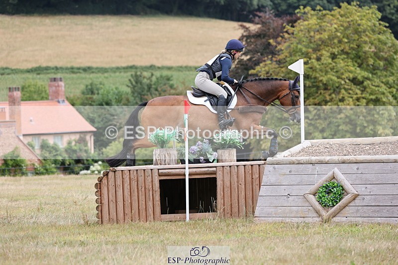 250802A-114421-01827 - A-019-Kath.Bragg-RUMOUR.HAZIT