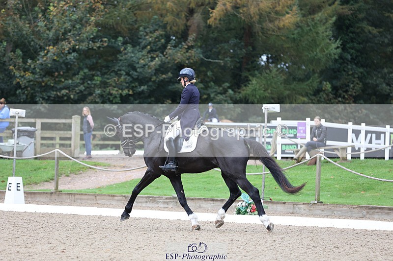 241024-102124-01568 - 132-Mollie.Summerland-MOJO