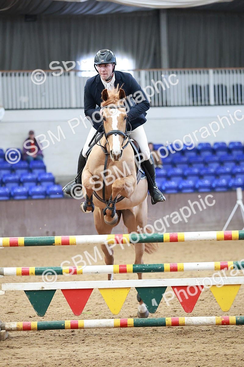 SBM_000846 - Class 4 - Senior Newcomers - 1.10m