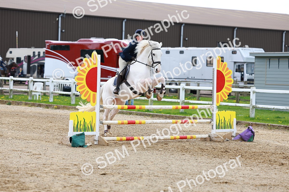 SBM_001916 - class 8 - Senior British Novice - 90cm