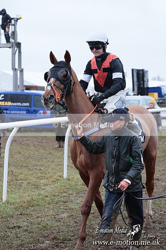 PtP 260125 852 - Cocklebarrow Point-to-Point racing with the Heythrop Hunt 26/01/25