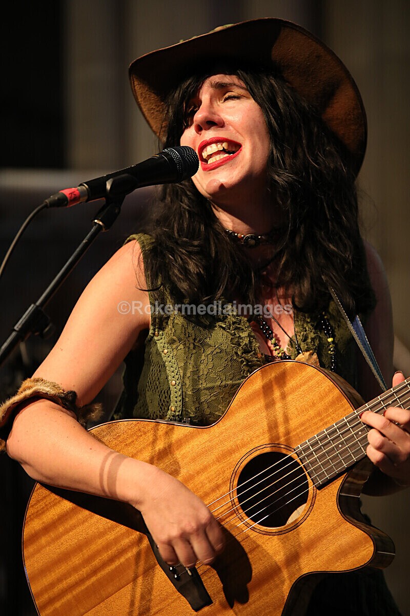 FOLK N BLUES-370 - FOLK and BLUES SEPT 2022