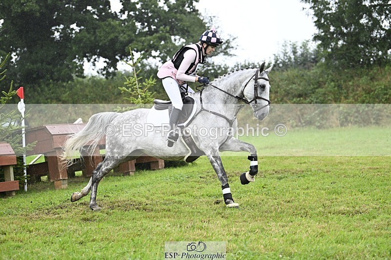 240901A-154457-10390 - 512-Jessica.Long-LADY.GREY