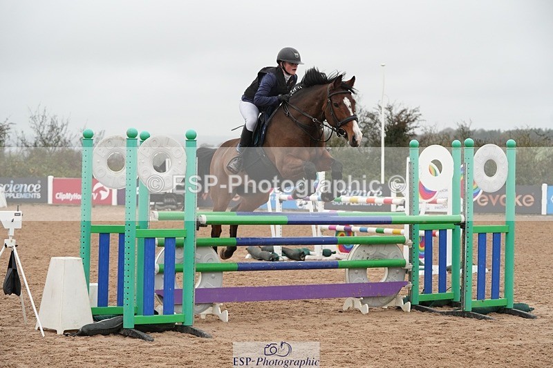 251109-115739-03684 - Cls 20 Newcomers and 1.10m Open