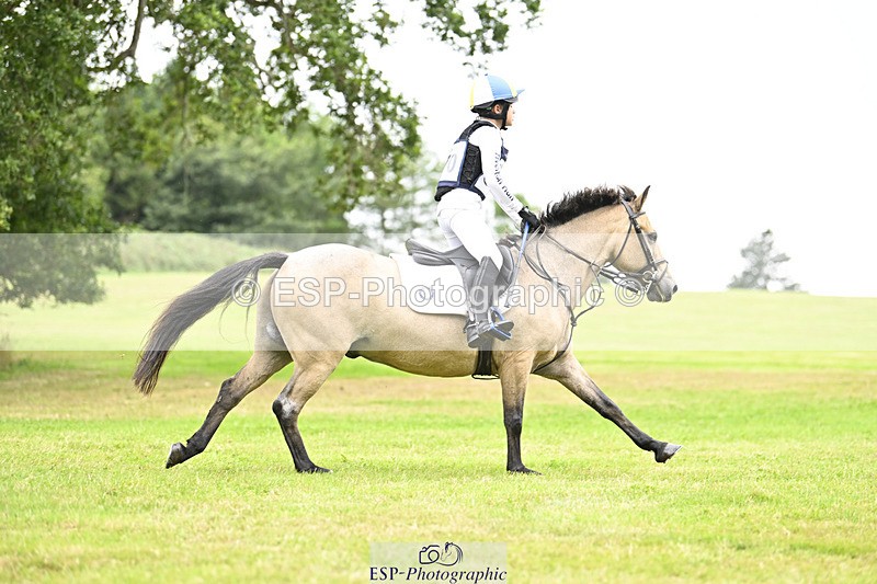 240825X-164116-37583 - 80cm XC 16.30 to 17.30