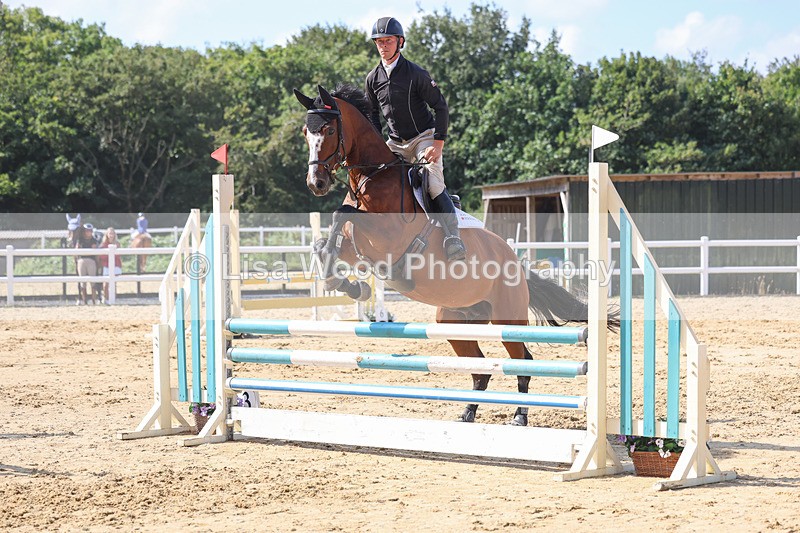 3E7A0797 - Class 4: Senior British Novice/90cm open