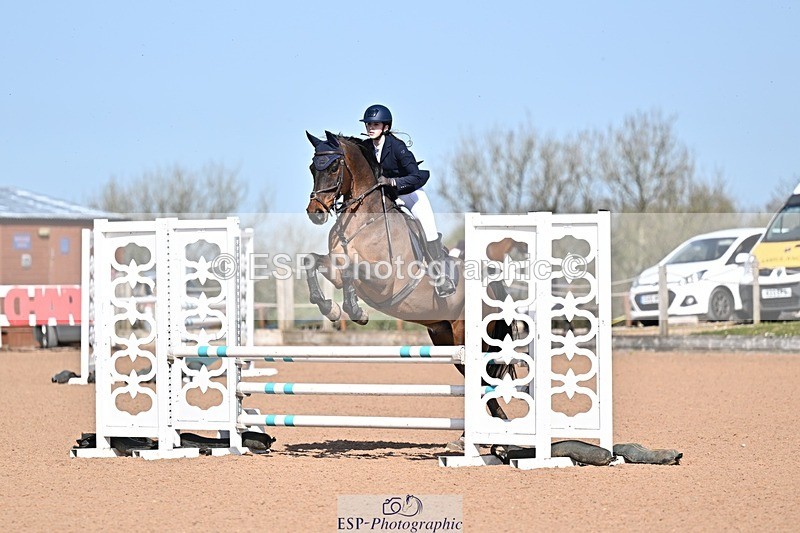 260408-104515-00226 - Cls 2 British Novice and 90cm