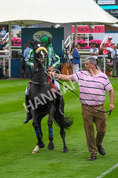 100923-Pony Race 2-0173 - Pony Race 2 12.45 The Dragon (TV and Film) Studios Pony Race 148cm & Under
