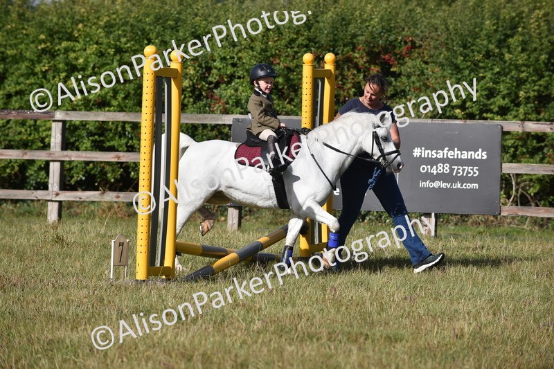 20250831-0313 - Class 6 - Minimus Jumping 30cm