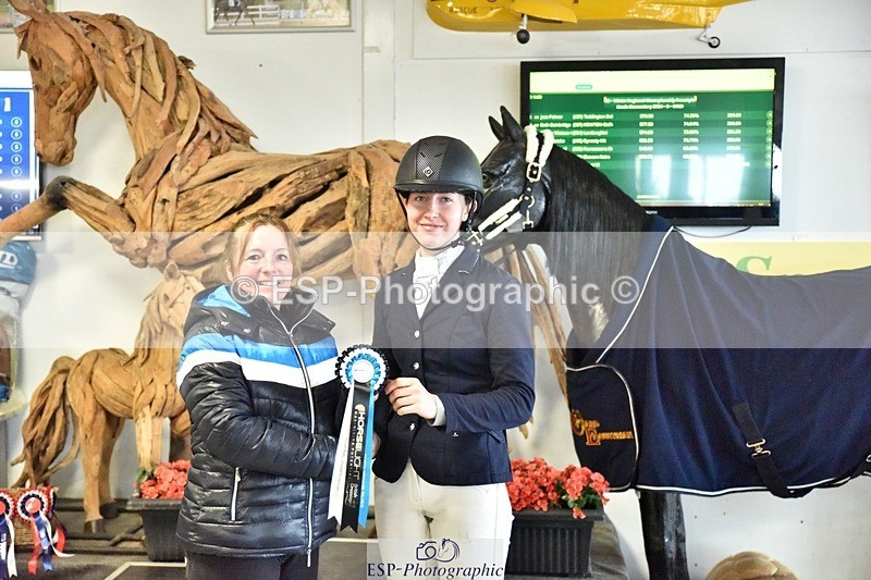 250215-131154-03625 - Medium Silver Presentations