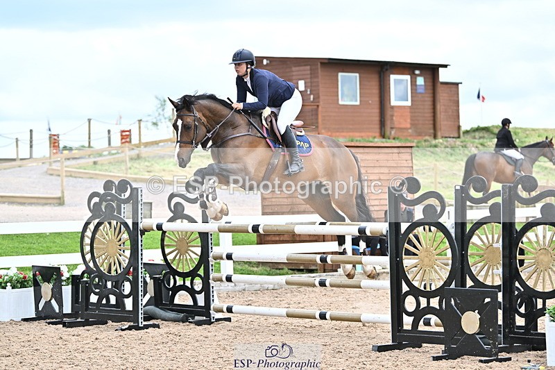 240523A-131502-01929 - Cls 4 Snr 1.20m Open