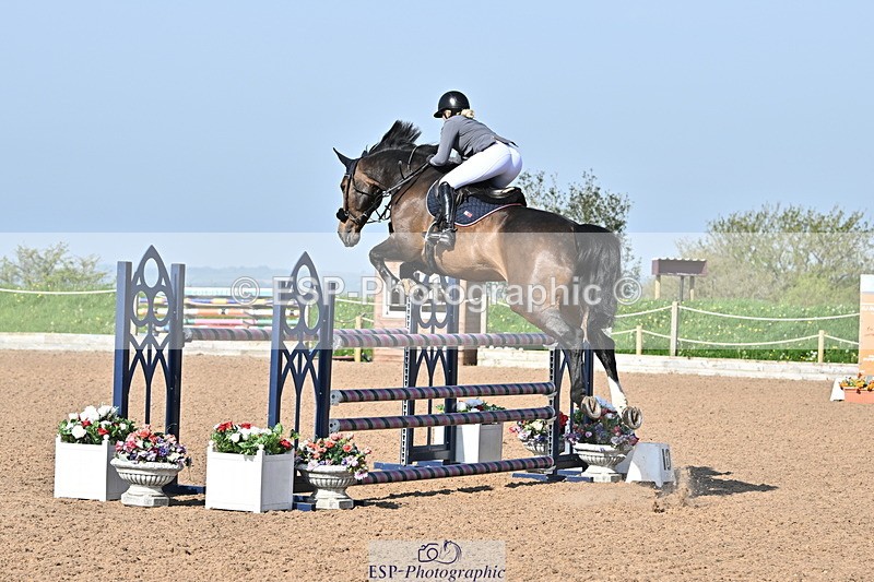 240509A-092203-00531 - Cls 8 Foxhunter