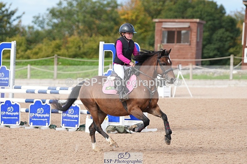 250921-102532-02186 - Cls 4 Pony British Novice and 80cm