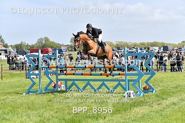 BPP_8956 - CLASS 3 The RHS Andrew Hamilton Coach Novice Qualifier (1.20m)