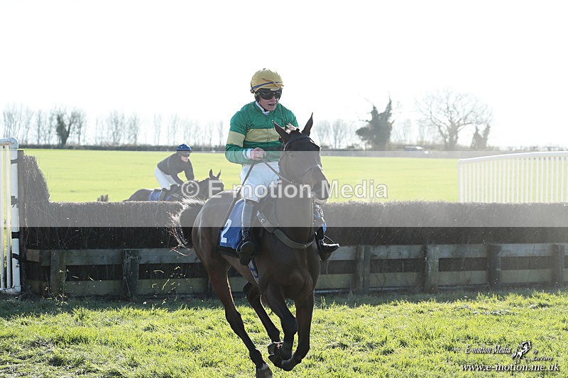 PtP 210326 1061 - VWH Cirencester Races 21/03/26