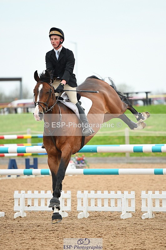 230504A-095258-00467 - Cls 8 Snr Foxhunter