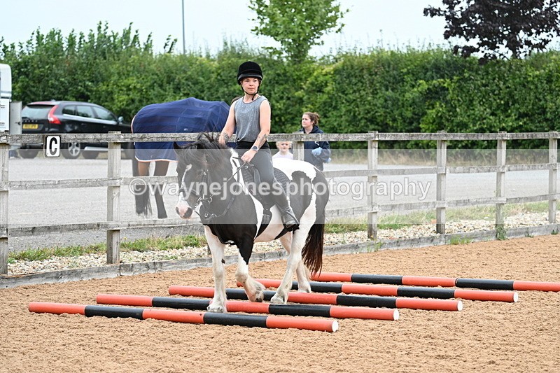 WJ7_7520 - Poles 10:00am