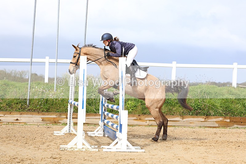 3E7A0905 - Class 4: Senior British Novice/90cm open