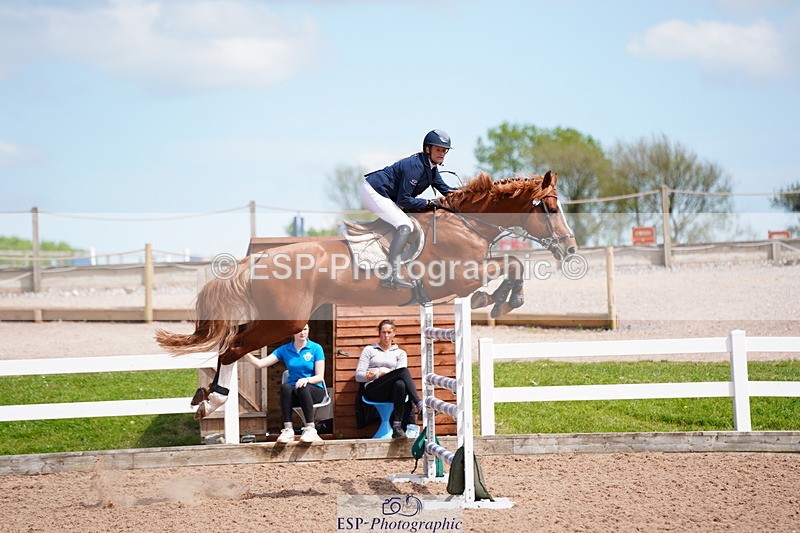 240525A-142012-06556 - Cls 18 National 1.40m