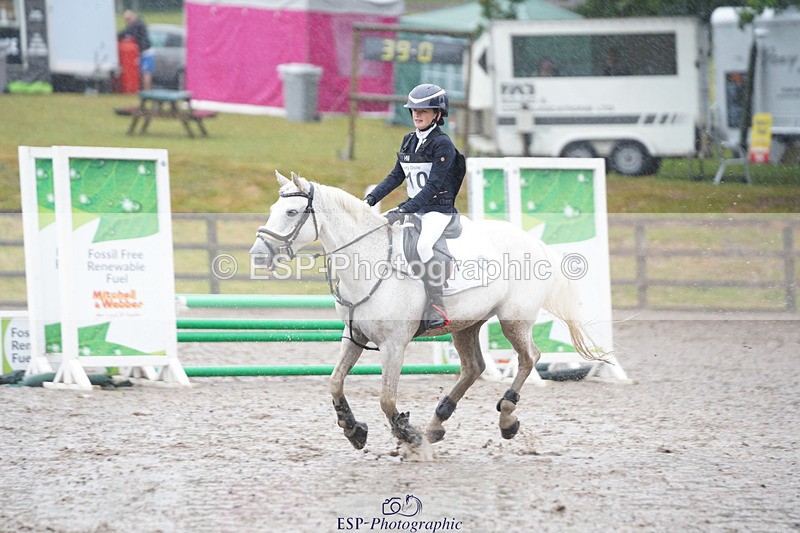 240824X-084204-20354 - 70cm Round 1 8.30 to 9.30