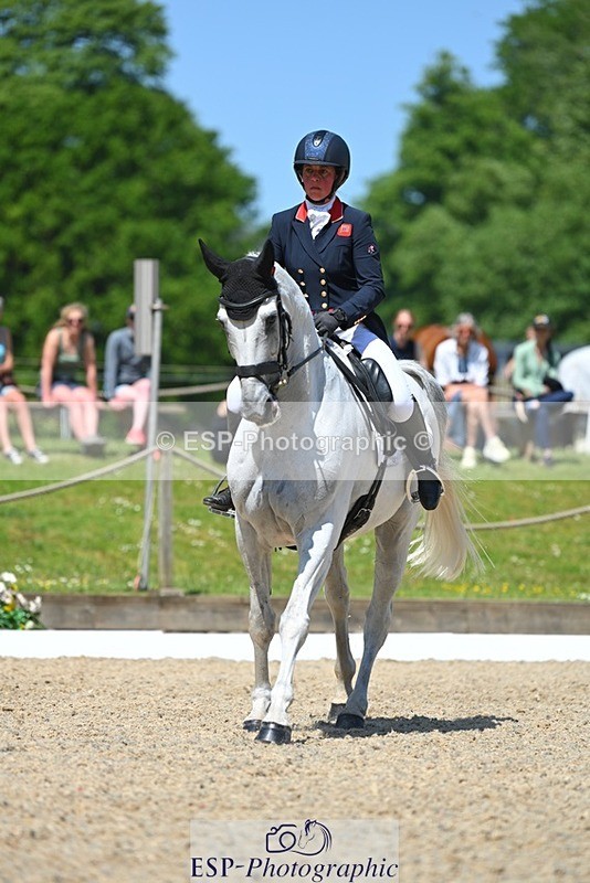 230526-120007-05905 - 472-VENDREDI_BIATS-Kitty_King-DR