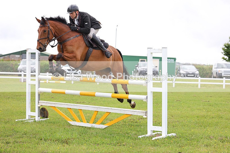 3E7A6776 - Class 11: Senior Newcomers/1.10 open