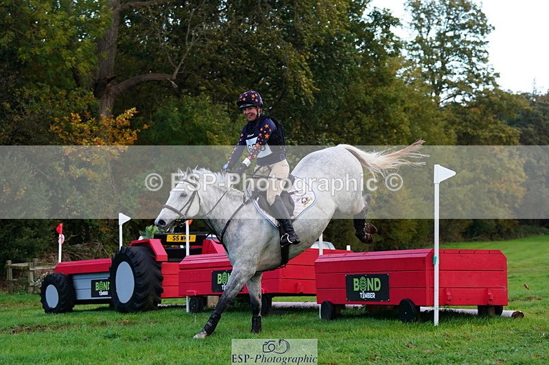 251025A-163034-22016 - H-606-Janine.Paterson