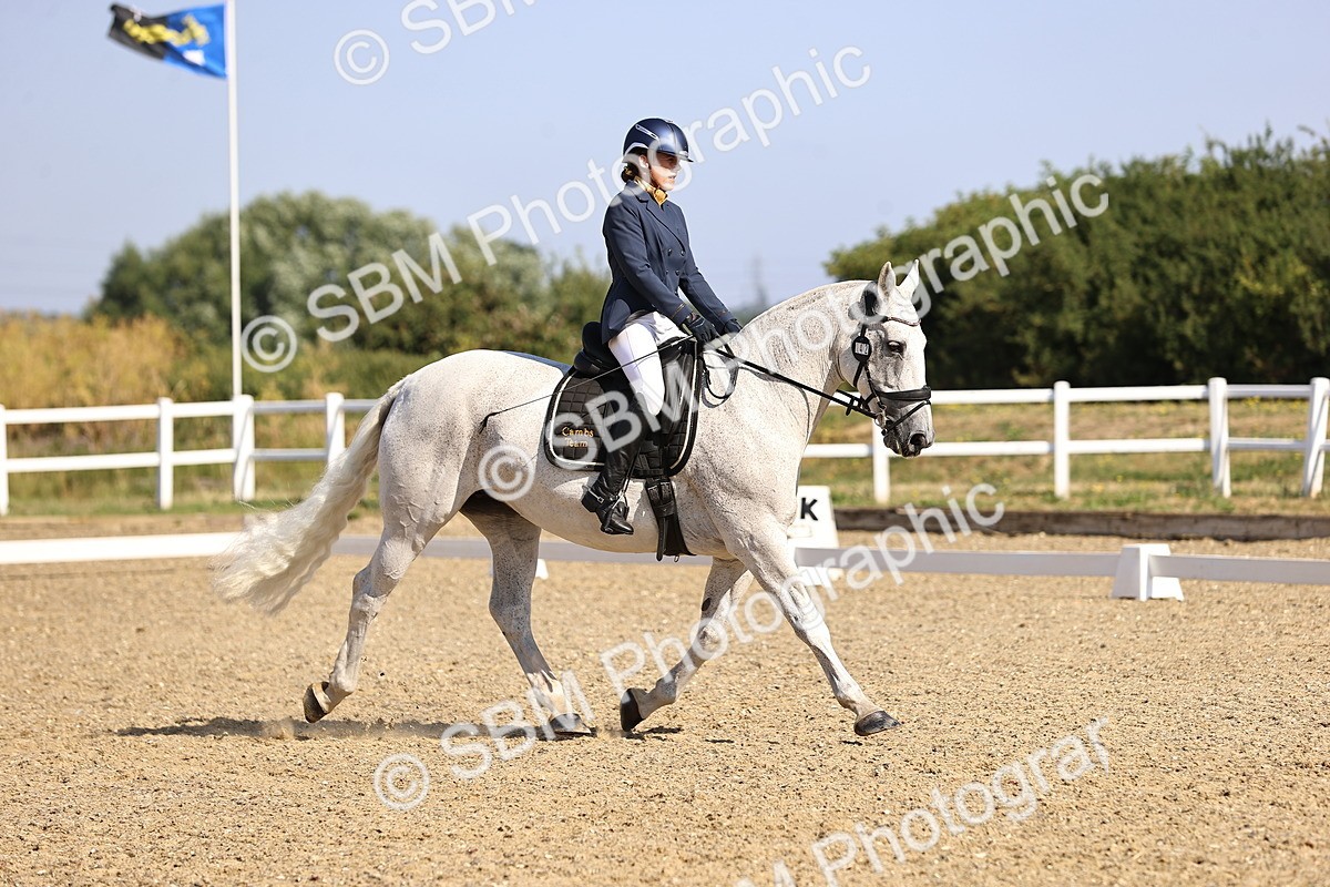 SBM_008698 - Novice 5 - 08.30-9.33