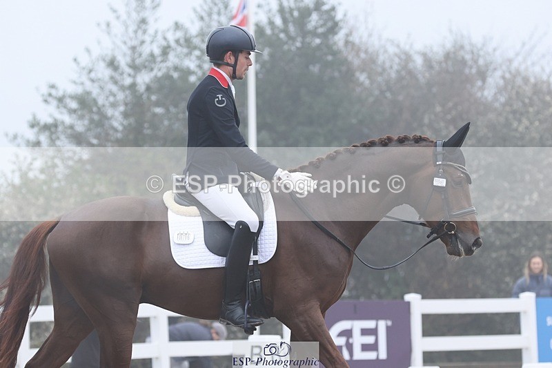 250404-091325-04427 - 076+074-Angus.Corrie-Deane+Amelia.Struel