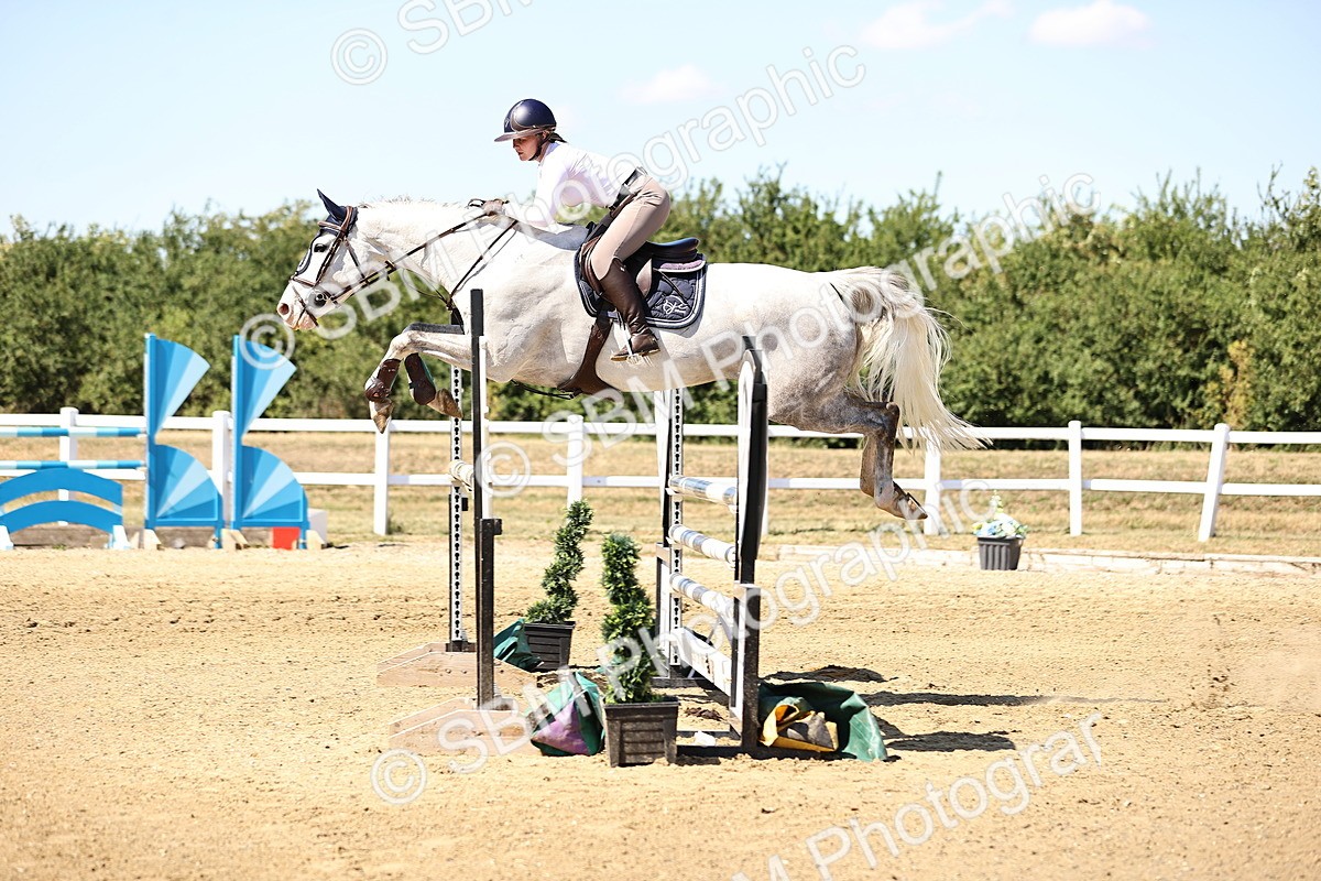 SBM_015059 - Class 16 - Senior foxhunter - 1.20m Open