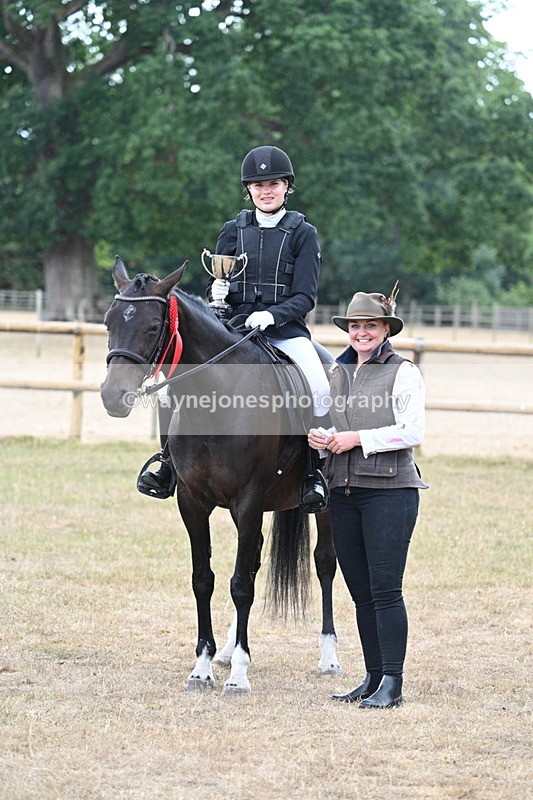 WJ7_1477 - Class 8 Ridden Veterans