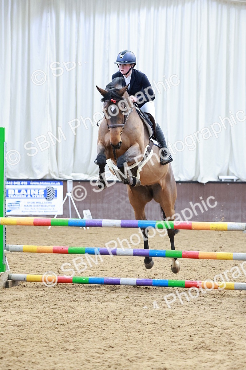 SBM_003040 - Class 9 - Equissage Pulse Senior BritiNovice/ 90cm Open