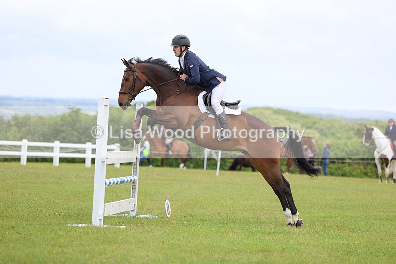 3E7A6975 - Class 11: Senior Newcomers/1.10 open