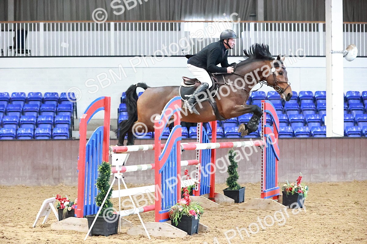 SBM_002909 - Class 11 - Senior Foxhunter 1.20m