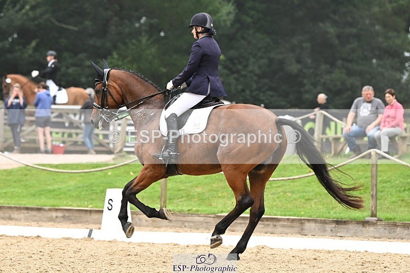 240811-120225-05685 - 241-Kathryn.Little-Quietly.Does.It