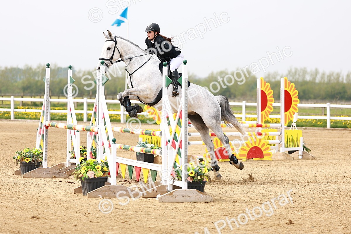  - Class 17 - Senior 1.05m