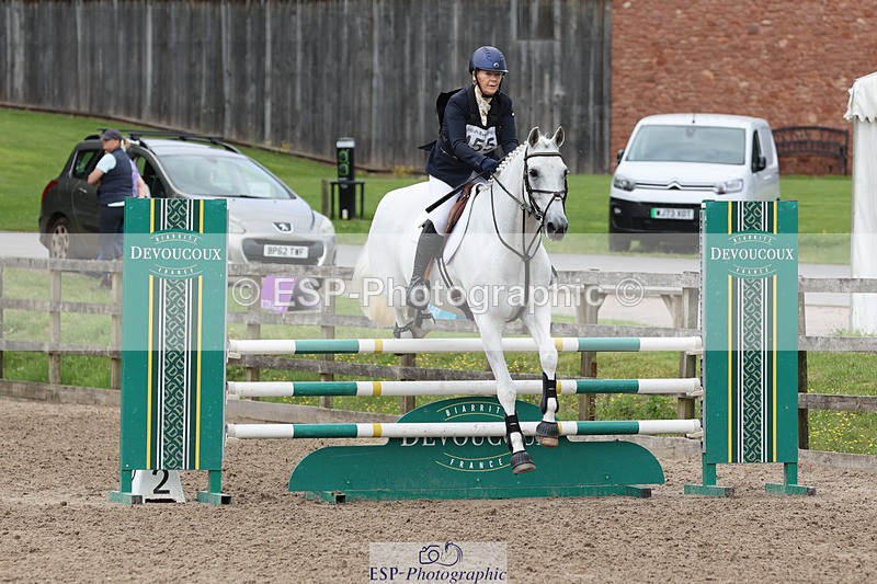 240804-114414-12785 - 455-Nicola_Horsley-Gubbins-RATHNAGREW_GREY_TEX