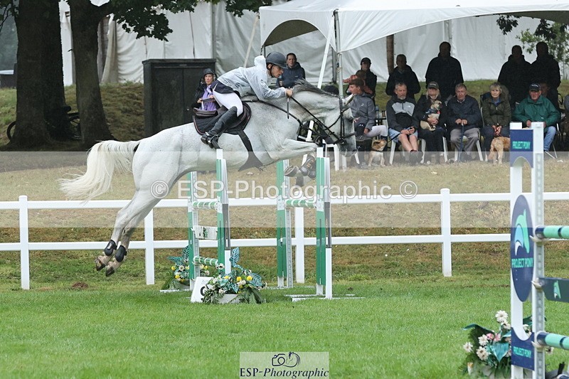 250830A-135234-06820 - Cls 16 Snr Newcomers and 1.10m Open