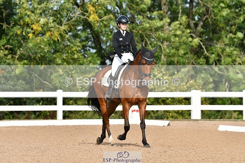 250906-093246-00367 - 040-Rianne.FultonSunset.Mojito