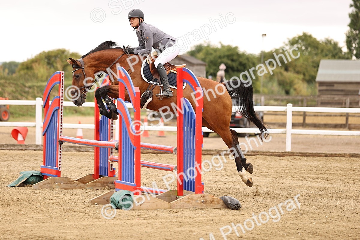 SBM_024297 - Class 8 - Clear Round